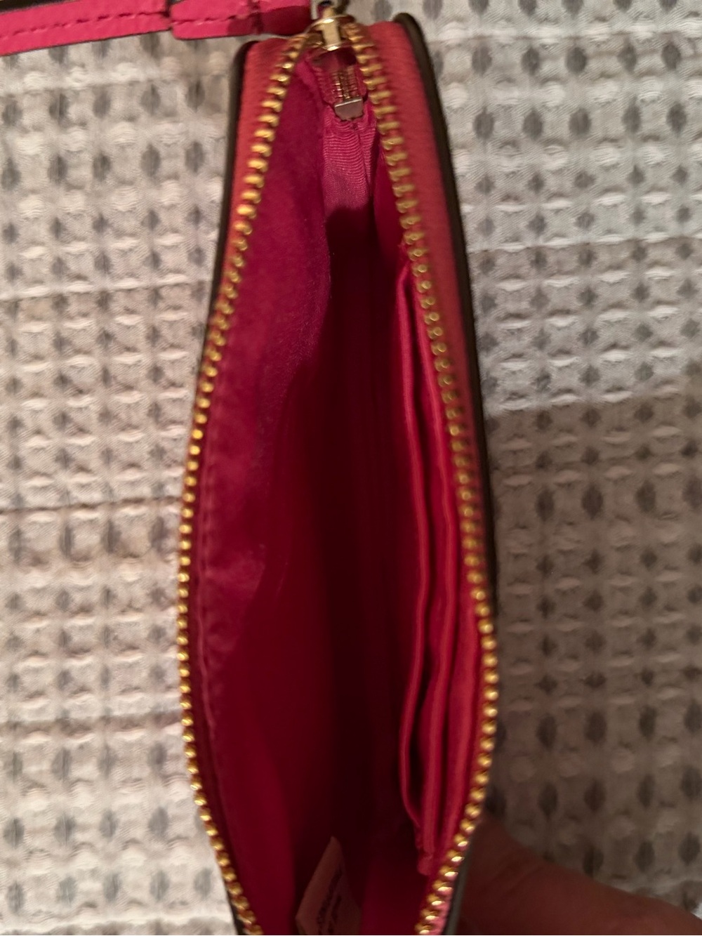 Coach Corner Wristlet! Hot Pink! Excellent condition! - Picture 6 of 8